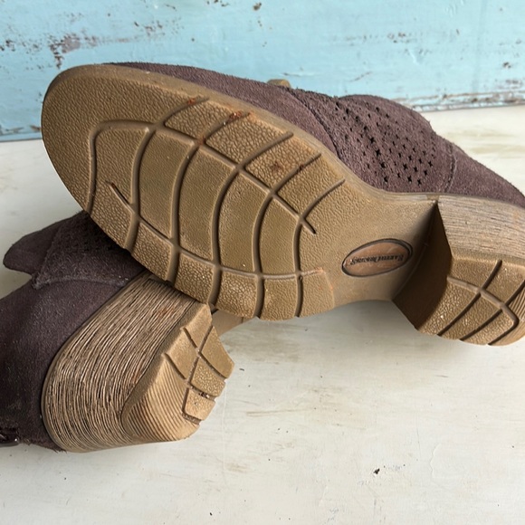 COPY - Earth Origins Brown Suede Leather Boots- size 7.5M - Picture 10 of 10